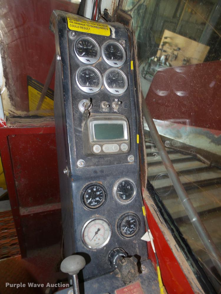 image for item DL9085 2004 Versa Bagger ID 912 silage tube bagger