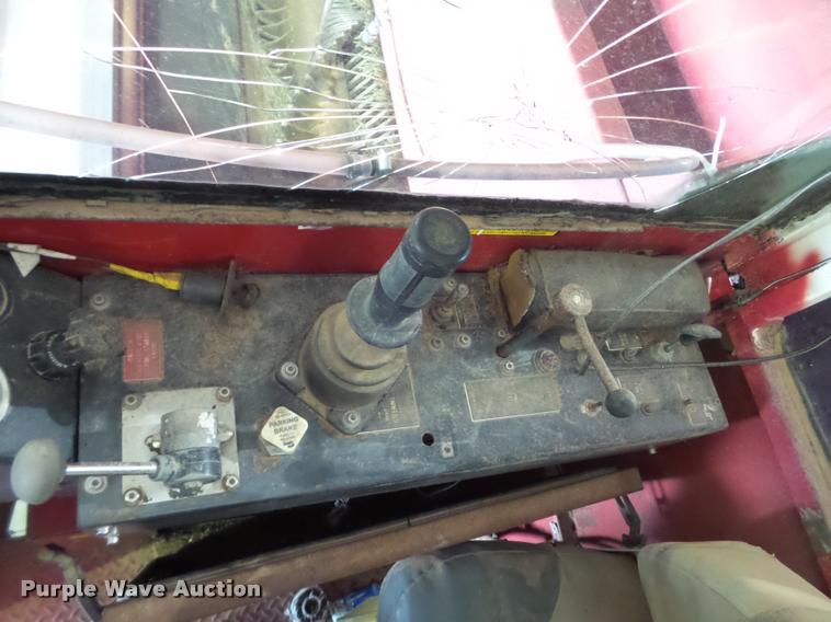 image for item DL9085 2004 Versa Bagger ID 912 silage tube bagger