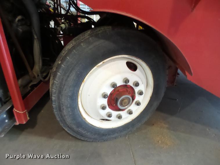 image for item DL9085 2004 Versa Bagger ID 912 silage tube bagger