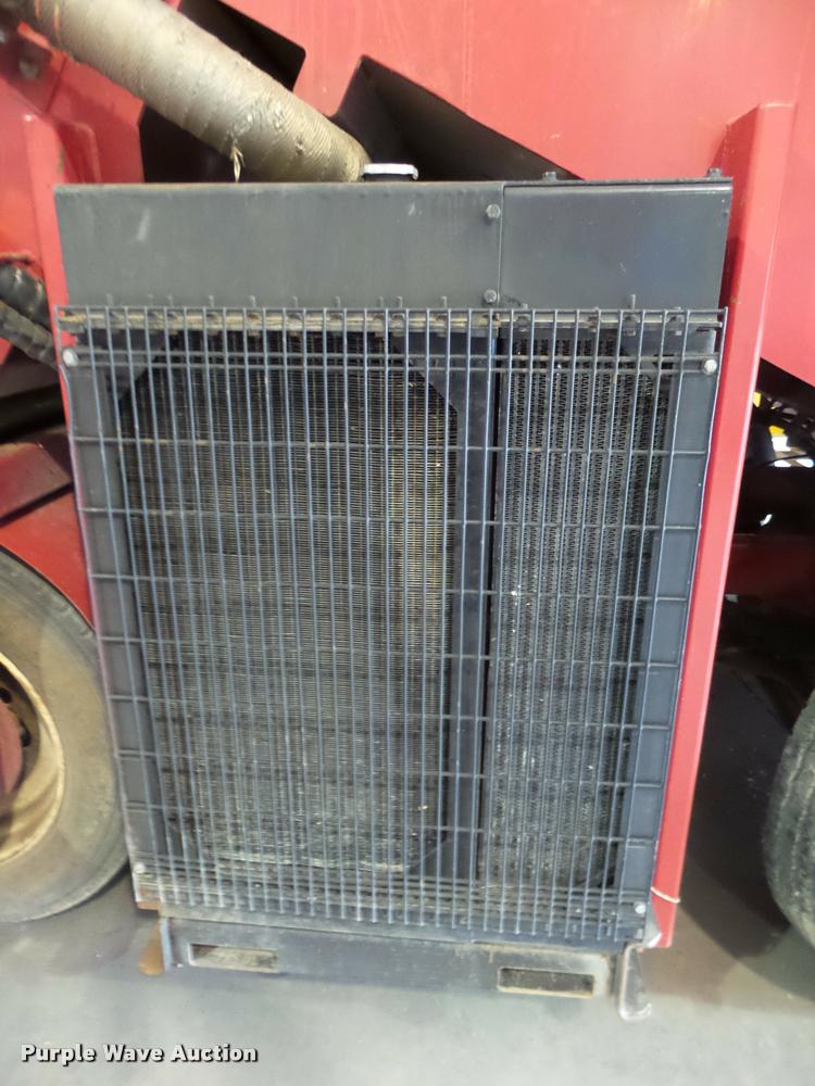 image for item DL9085 2004 Versa Bagger ID 912 silage tube bagger