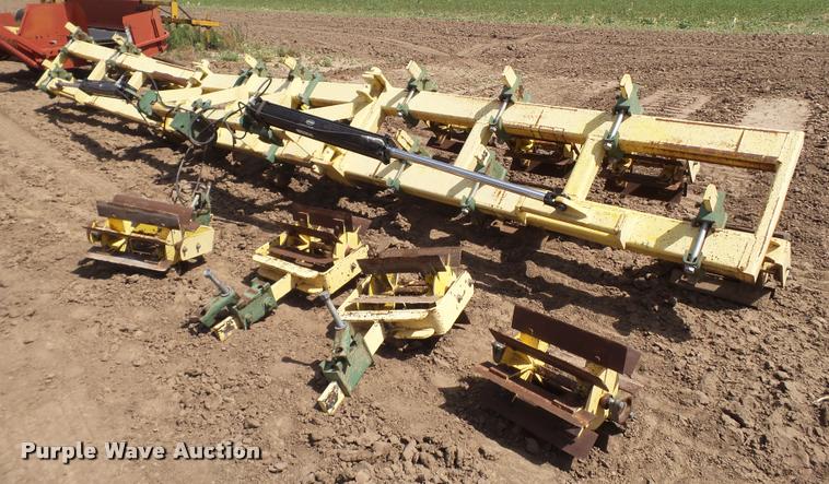 image for item DL9087 Roll-a-cone stalk cutter