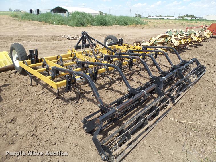 image for item DL9088 Taylor-Way spring tooth harrow