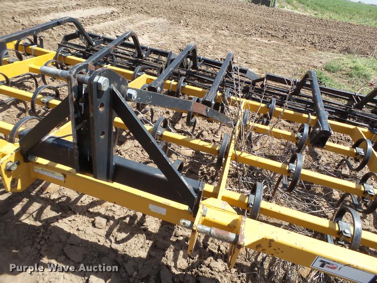 image for item DL9088 Taylor-Way spring tooth harrow