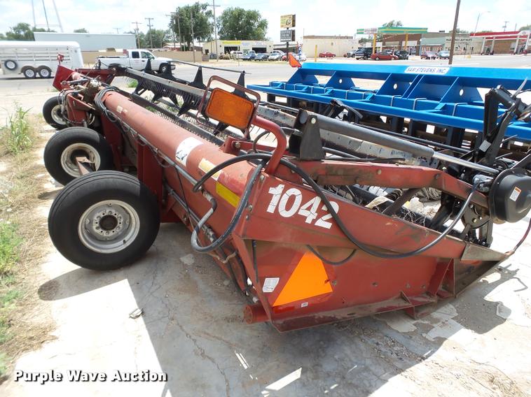 image for item DL9089 1999 Case IH 1042 draper head
