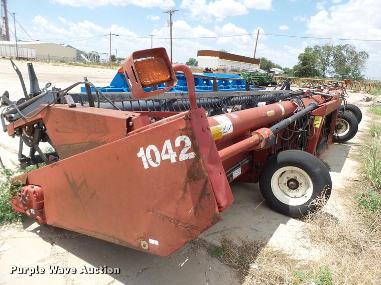 image for item DL9089 1999 Case IH 1042 draper head