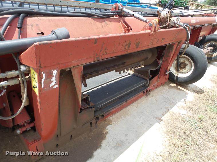 image for item DL9089 1999 Case IH 1042 draper head