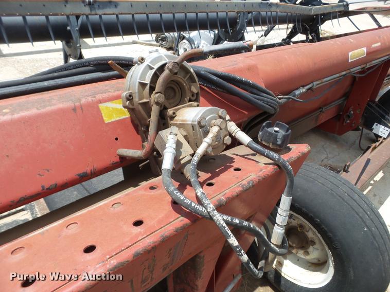 image for item DL9089 1999 Case IH 1042 draper head