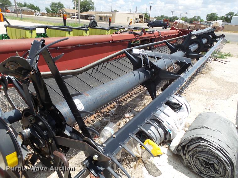 image for item DL9089 1999 Case IH 1042 draper head