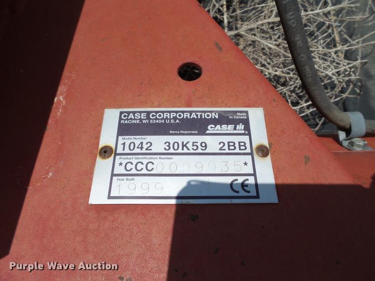 image for item DL9089 1999 Case IH 1042 draper head