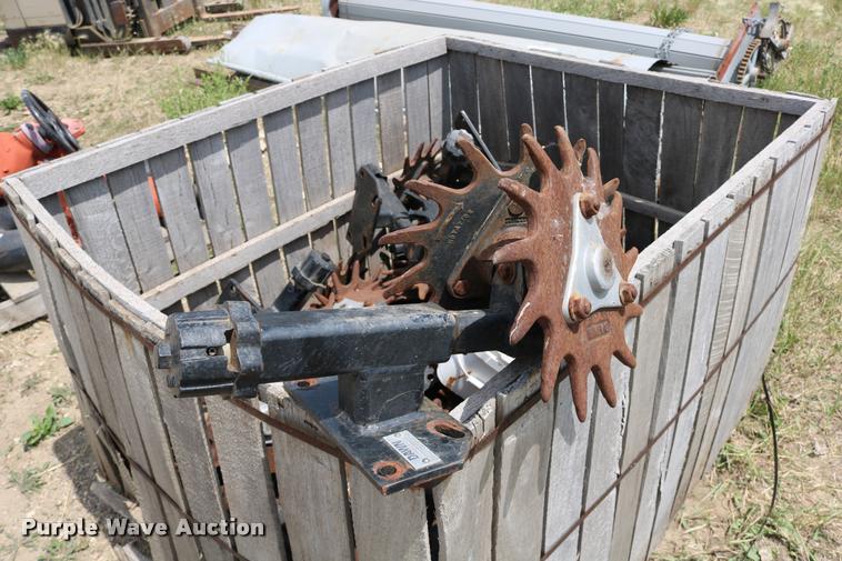 image for item DM9423 (24) Dawn row cleaners