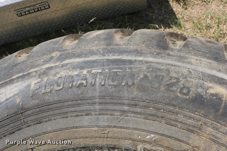 image for item DM9424 (2) Alliance Flotation 328 700/50-22.5 tires and wheels