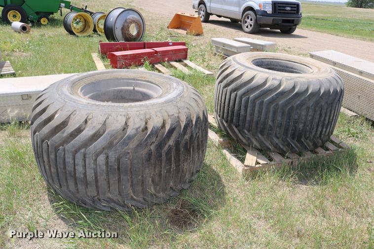 image for item DM9424 (2) Alliance Flotation 328 700/50-22.5 tires and wheels