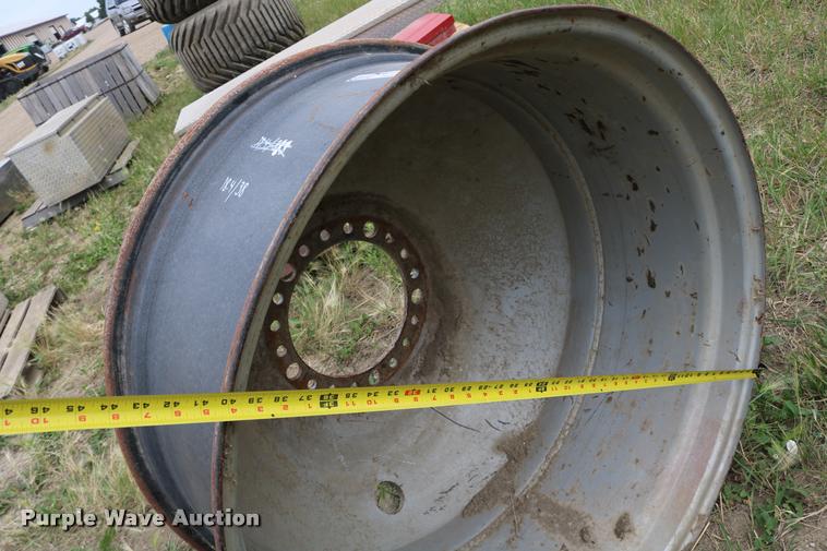 image for item DM9431 20 bolt wheel