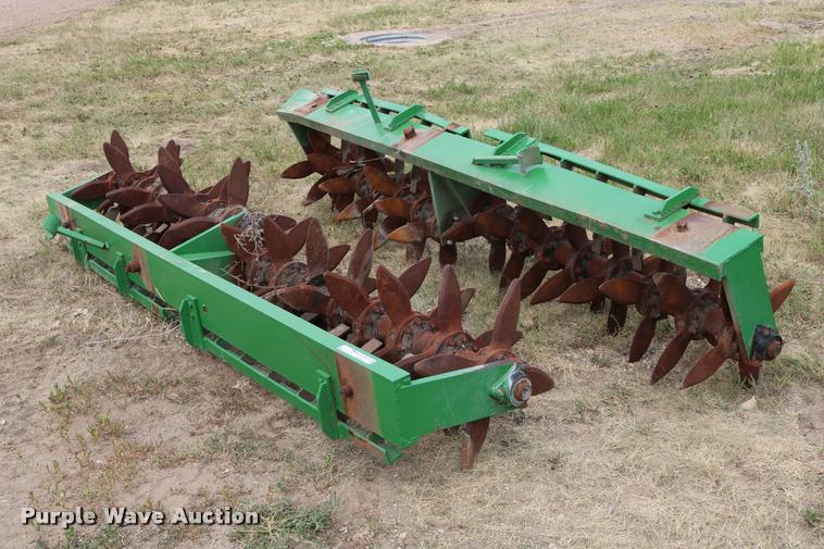 image for item DM9434 (2) 10' kniving spikes