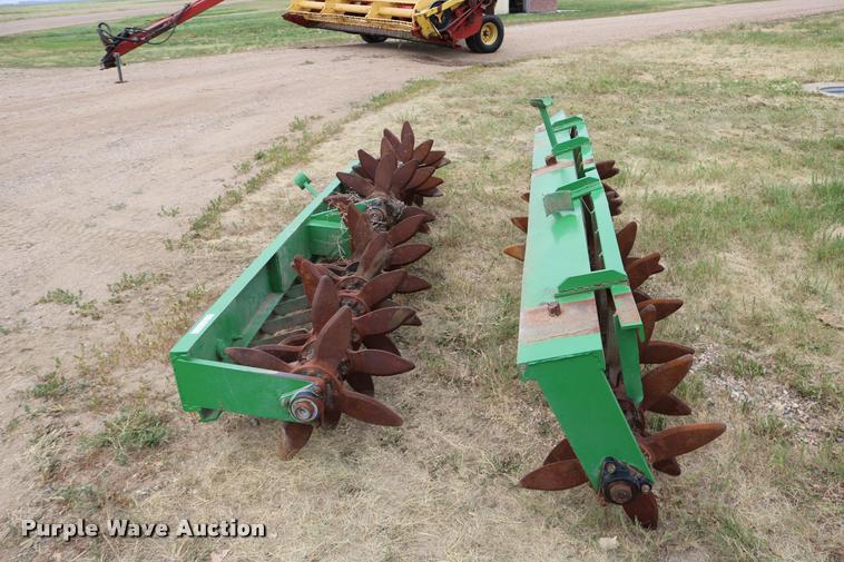 image for item DM9434 (2) 10' kniving spikes