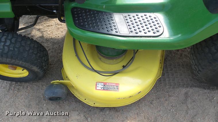image for item DR9454 John Deere LA100 lawn mower