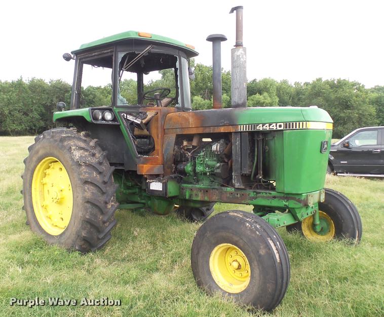 image for item DR9637 1978 John Deere 4440 tractor
