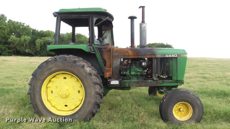 image for item DR9637 1978 John Deere 4440 tractor