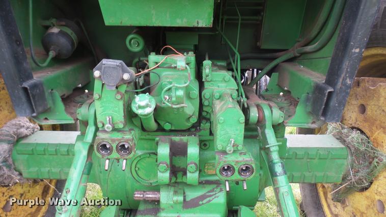 image for item DR9637 1978 John Deere 4440 tractor