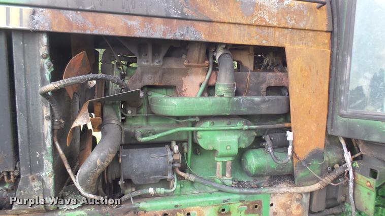 image for item DR9637 1978 John Deere 4440 tractor