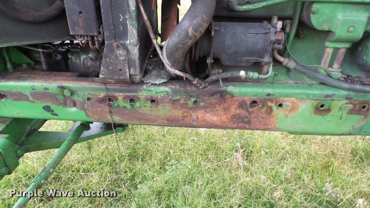 image for item DR9637 1978 John Deere 4440 tractor