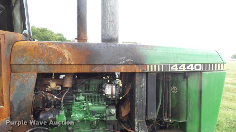 image for item DR9637 1978 John Deere 4440 tractor