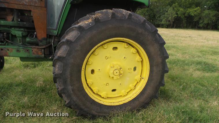 image for item DR9637 1978 John Deere 4440 tractor