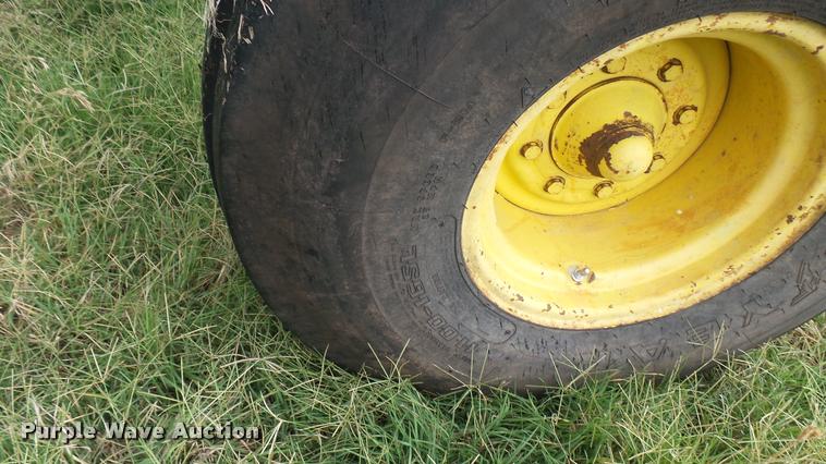 image for item DR9637 1978 John Deere 4440 tractor