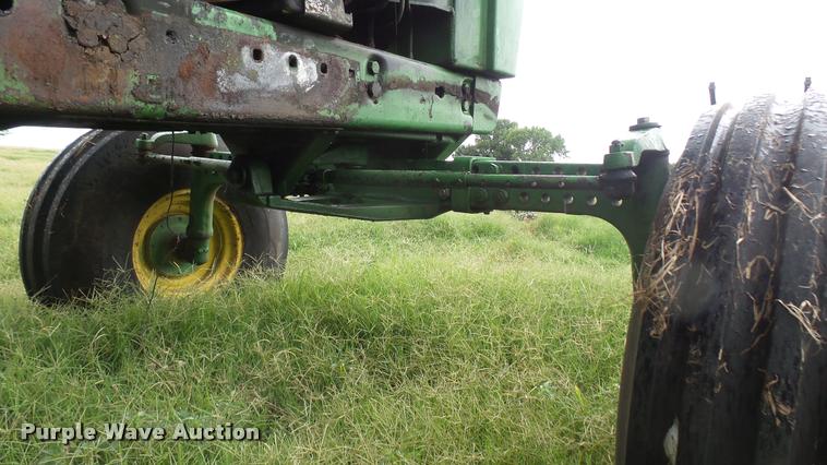 image for item DR9637 1978 John Deere 4440 tractor