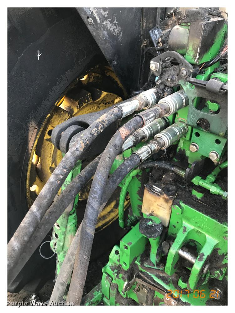 image for item G1224 2005 John Deere 7520 MFWD tractor