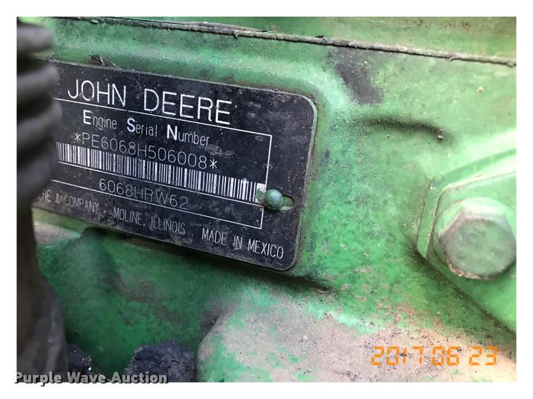 image for item G1224 2005 John Deere 7520 MFWD tractor