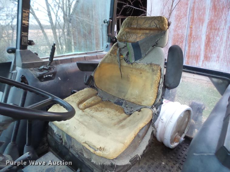 image for item G1339 Deutz Allis 7145 MFWD tractor