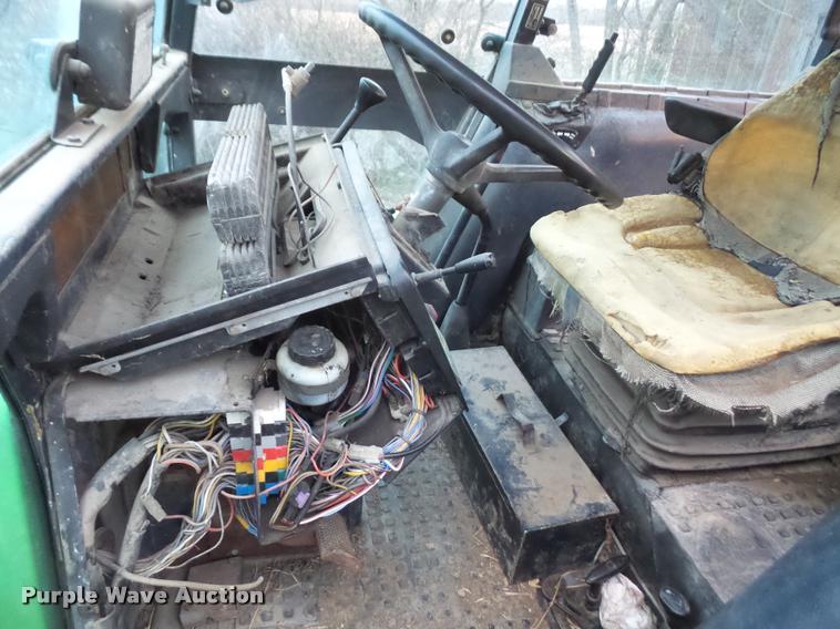 image for item G1339 Deutz Allis 7145 MFWD tractor