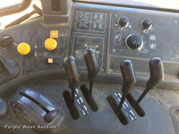 image for item G1362 2003 New Holland TM190 MFWD tractor