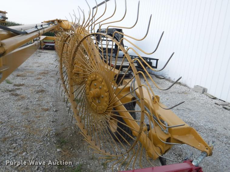 image for item K5921 Vermeer VR1428 hay rake