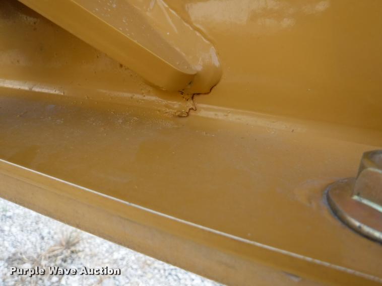 image for item K5921 Vermeer VR1428 hay rake