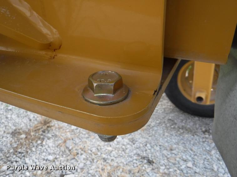 image for item K5921 Vermeer VR1428 hay rake