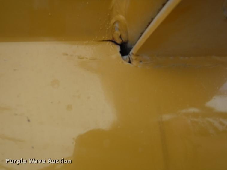 image for item K5921 Vermeer VR1428 hay rake