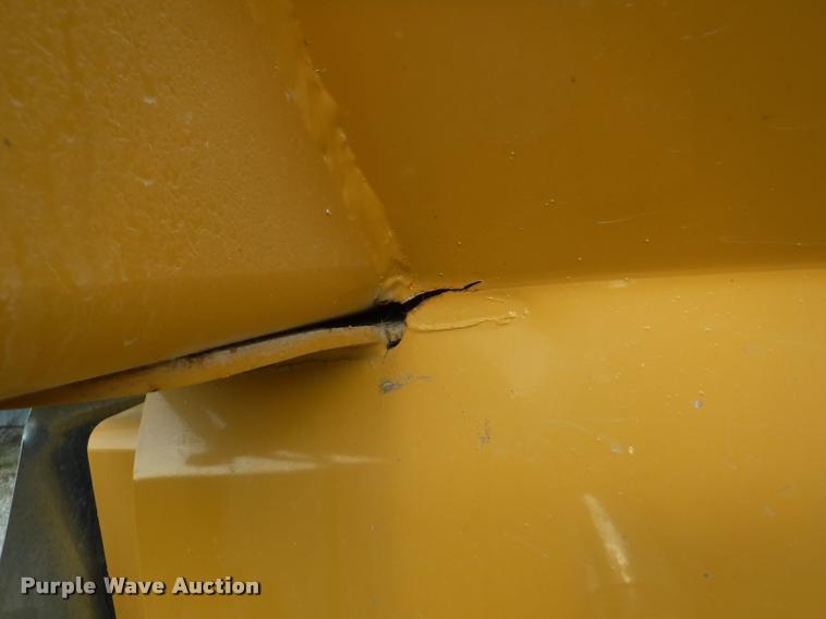 image for item K5921 Vermeer VR1428 hay rake