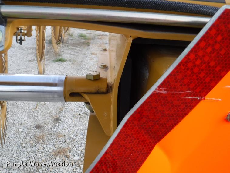 image for item K5921 Vermeer VR1428 hay rake