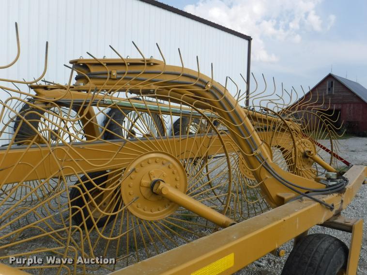image for item K5921 Vermeer VR1428 hay rake