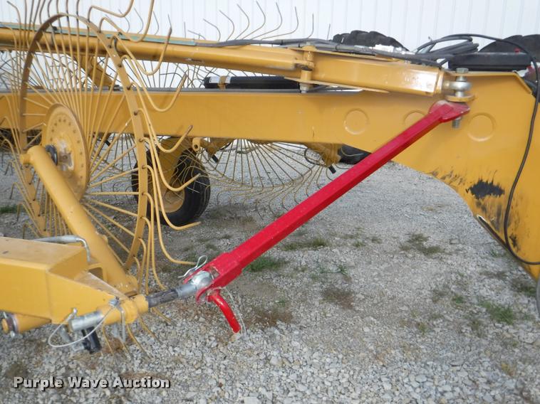 image for item K5921 Vermeer VR1428 hay rake