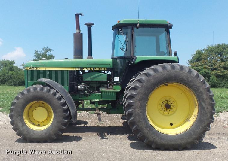 image for item K7529 1990 John Deere 4955 MFWD tractor