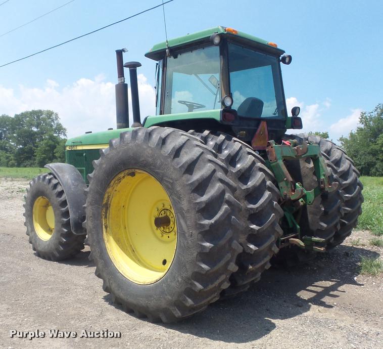 image for item K7529 1990 John Deere 4955 MFWD tractor