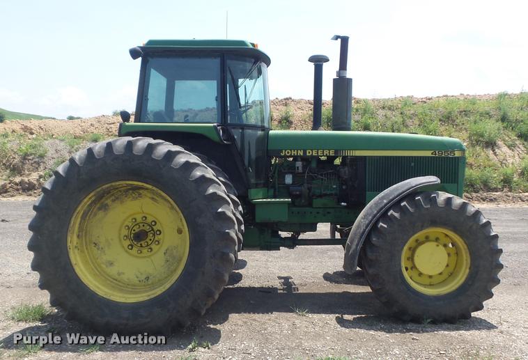 image for item K7529 1990 John Deere 4955 MFWD tractor