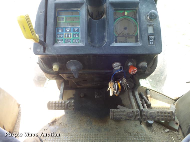 image for item K7529 1990 John Deere 4955 MFWD tractor