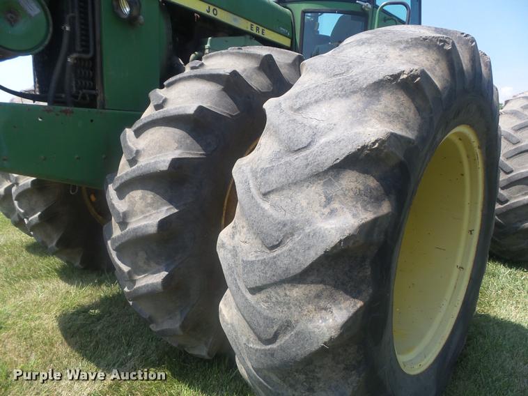 image for item K7533 1977 John Deere 8630 4WD tractor