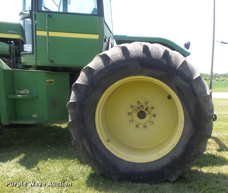 image for item K7533 1977 John Deere 8630 4WD tractor