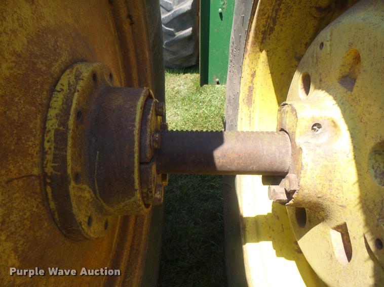 image for item K7533 1977 John Deere 8630 4WD tractor