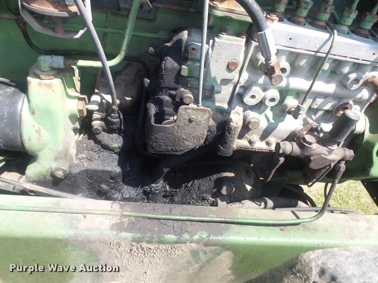 image for item K7533 1977 John Deere 8630 4WD tractor